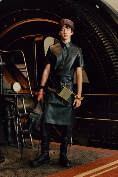 Look 8